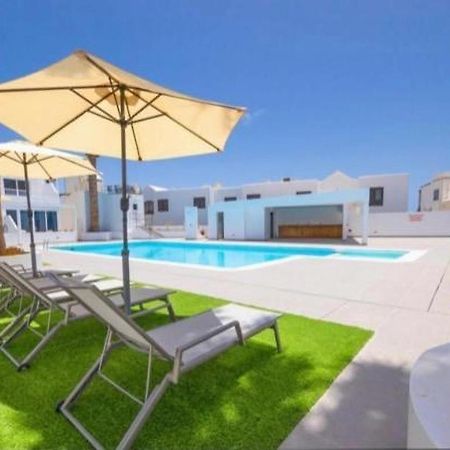 2 Bedroom Atlantic View Apartment Puerto del Carmen  Exterior photo